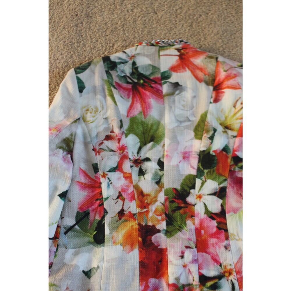 Gorgeous And Elegant Basler Multi Color Floral Bl… - image 2